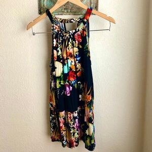 Cable & Gauge soft floral, tank top Tunic